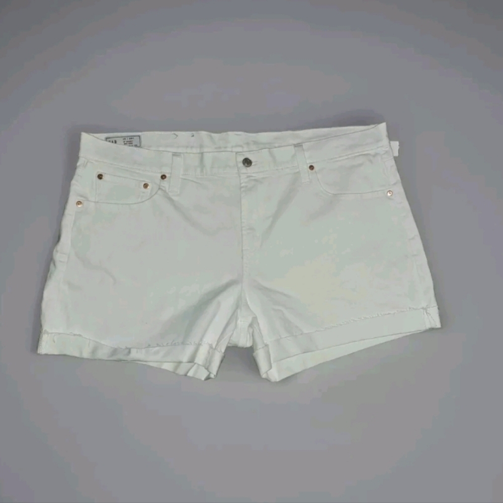 Gap Women's Optic White Demin Cuffed Shorts 35/25R 5" Short Midrise B24#2 - Picture 1 of 6